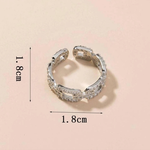 ⛓️⛓️NEW⛓️⛓️PRETTY!! Chain Link Adjustable Ring in SILVER - Picture 3 of 15